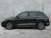 Gebraucht VW Tiguan Life 150 PS (110 kW) 2023 Deep black perleffekt SUV