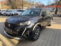 Gebraucht Peugeot e-2008 Active 100 kW (136 PS) 2021 Schwarz perla nera (metallic) SUV