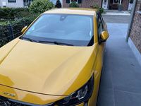 Gebraucht Peugeot e-208 Active 100 kW (136 PS) 2021 Gelb Kleinwagen