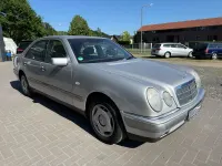 Gebraucht Mercedes E240 Elegance 170 PS (125 kW) 1998 Silber Limousine