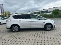 Gebraucht Ford S-MAX Titanium 190 PS (139 kW) 2018 Silber Van / Kleinbus
