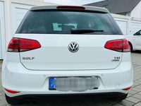 Gebraucht VW Golf VII 125 PS (91 kW) 2017 Weiß Limousine