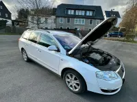 Gebraucht VW Passat 140 PS (102 kW) 2009 Weiß Kombi