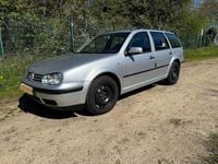 Usado VW Golf IV 105 HP (77 kW) 2002 Prateado Carrinha
