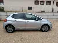 Gebraucht Peugeot 208 Style 82 PS (60 kW) 2016 Kleinwagen