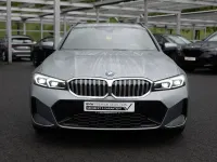Gebraucht BMW 330 M Sport 292 PS (214 kW) 2025 Grau Kombi