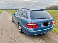Gebraucht Mercedes E320 Avantgarde 204 PS (150 kW) 2004 Blau Kombi