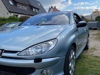 Gebraucht Peugeot 206 CC Platinum 109 PS (80 kW) 2006 Silber Cabrio