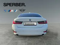 Gebraucht BMW 320 Sport Line 190 PS (139 kW) 2022 Weiß Limousine