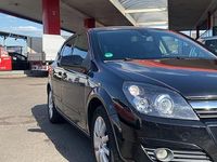 Gebraucht Opel Astra 105 PS (77 kW) 2005 Schwarz Kleinwagen