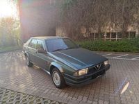 Używany Alfa Romeo 75 148 KM (108 kW) 1989 Szary Sedan/Limuzyna