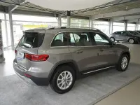 Gebraucht Mercedes GLB200 Progressive 163 PS (119 kW) 2022 Silber SUV