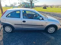 Gebraucht Opel Corsa Njoy 75 PS (55 kW) 2003 Silber Kleinwagen
