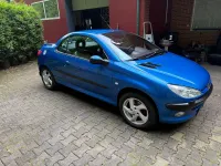 Gebraucht Peugeot 206 CC 109 PS (80 kW) 2001 Blau Cabrio