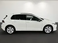 Ny VW Golf VIII 204 HK (150 kW) 2025 Hvid Sedan