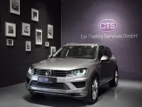 Gebraucht VW Touareg 262 PS (192 kW) 2015 Tungsten silver SUV