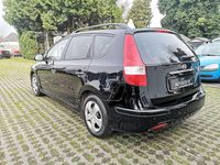 Gebraucht Hyundai i30 Classic 109 PS (80 kW) 2012 Phantom black Kombi
