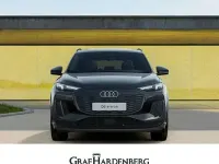 Neu Audi Q6 e-tron Edition .1 239 kW (326 PS) 2026 Grau SUV
