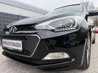 Gebraucht Hyundai i20 Style 90 PS (66 kW) 2016 Schwarz Limousine