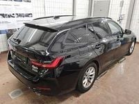 Gebraucht BMW 318 150 PS (110 kW) 2023 Schwarz Limousine