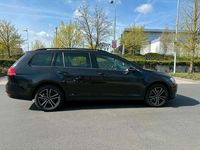 Second-hand VW Golf VII 110 CP (80 kW) 2016 Negru Berlinǎ