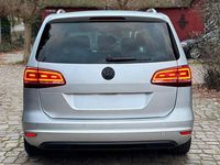 Gebraucht VW Sharan Highline 150 PS (110 kW) 2021 Grau Van / Kleinbus