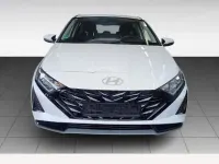 Gebraucht Hyundai i20 Trend 101 PS (74 kW) 2025 Weiss Kleinwagen