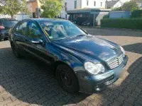 Usata Mercedes C180 143 CV (105 kW) 2004 Blu Berlina