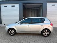 Gebraucht Kia Ceed 122 PS (89 kW) 2008 Silber Kleinwagen