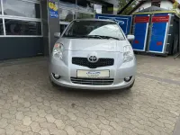 Gebraucht Toyota Yaris 87 PS (63 kW) 2009 Grau Kleinwagen
