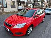 Gebraucht Ford Focus Style 101 PS (74 kW) 2009 Rot Kombi