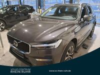 Gebraucht Volvo XC60 Core 197 PS (144 kW) 2023 Grau platinum grey / metallic SUV