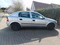 Gebraucht Opel Astra 101 PS (74 kW) 1998 Silber Limousine