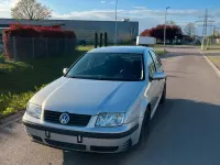 Gebraucht VW Bora 101 PS (74 kW) 1999 Silber Limousine