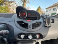 Gebraucht Renault Twingo Expression 75 PS (55 kW) 2012 Weiß Kleinwagen