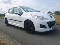 Gebraucht Peugeot 207 67 PS (49 kW) 2010 Weiß Kleinwagen