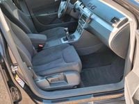 Usata VW Passat Comfortline 105 CV (77 kW) 2009 Nero Station wagon