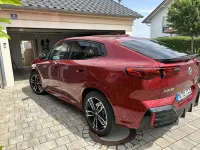 Gebraucht BMW iX2 M Sport 150 kW (204 PS) 2025 Rot SUV