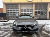 Gebraucht Mercedes E220 Avantgarde 194 PS (142 kW) 2022 Grau Kombi