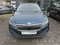 Gebraucht Skoda Superb Style 200 PS (147 kW) 2024 Blau Kombi