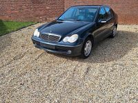Gebraucht Mercedes C240 170 PS (125 kW) 2000 Blau Limousine