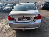 Gebraucht BMW 318 Sport Line 129 PS (94 kW) 2007 Grau Limousine