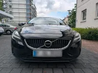 Usata Volvo V40 Momentum 120 CV (88 kW) 2016 Nero Berlina