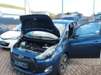 Gebraucht Hyundai ix20 Space 125 PS (91 kW) 2018 Blau Kleinwagen