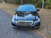 Gebraucht Mercedes E200 Avantgarde 184 PS (135 kW) 2011 Schwarz Limousine