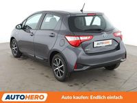 Gebraucht Toyota Yaris Hybrid Team 101 PS (74 kW) 2018 Grau Kleinwagen