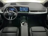 Gebraucht BMW 225 Active Tourer M Sport 245 PS (180 kW) 2023 Skyscraper grau Van / Kleinbus