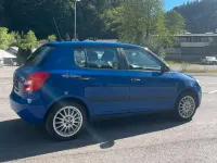 Gebraucht Skoda Fabia 60 PS (44 kW) 2009 Blau Kleinwagen