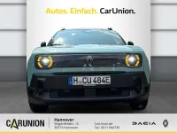 Gebraucht Renault 4 E-Tech Iconic 110 kW (150 PS) 2025 Hautsdefrancegrün, black pearlschwarz metallic SUV