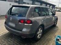 Gebraucht VW Touareg 224 PS (164 kW) 2007 Grau SUV